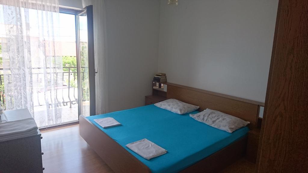 Apartment Leona เซนญ์ ภายนอก รูปภาพ