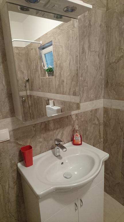 Apartment Leona เซนญ์ ภายนอก รูปภาพ