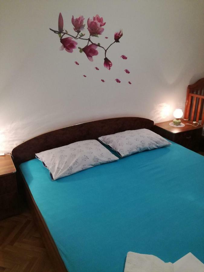 Apartment Leona เซนญ์ ภายนอก รูปภาพ